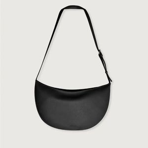 oak + fort sling bag — black — NWT
